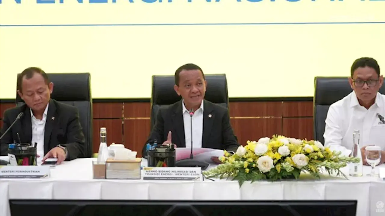 Menteri ESDM Bahlil Lahadalia jelaskan pemangkasan gas